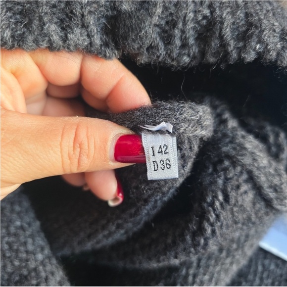 Blumarine Black Fur Collar Cardigan - Picture 10 of 10